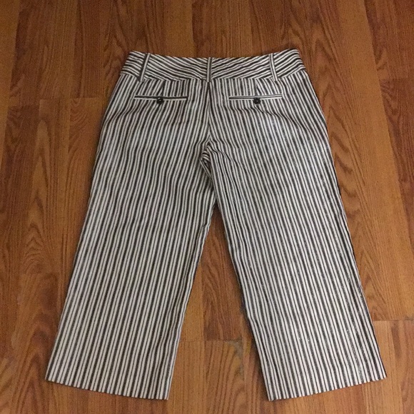 Capris - Picture 2 of 3